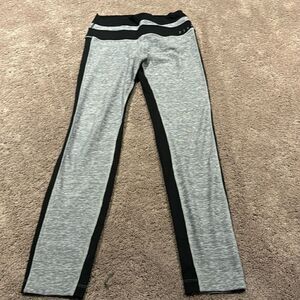 Pink ultimate leggings like new! Size m grey and black Victoria secret